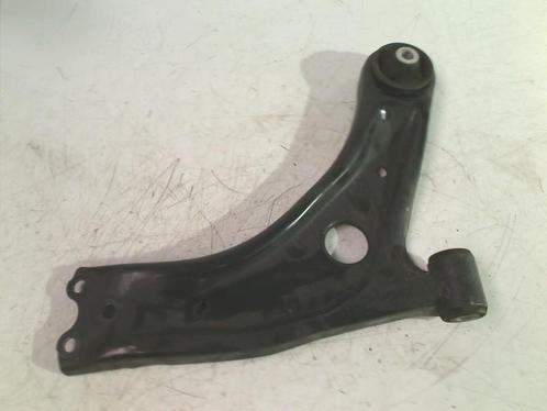 DRAAGARM RECHTS VOOR Toyota Yaris IV (P21 / PA1 / PH1), Auto-onderdelen, Ophanging en Onderstel, Toyota, Gebruikt
