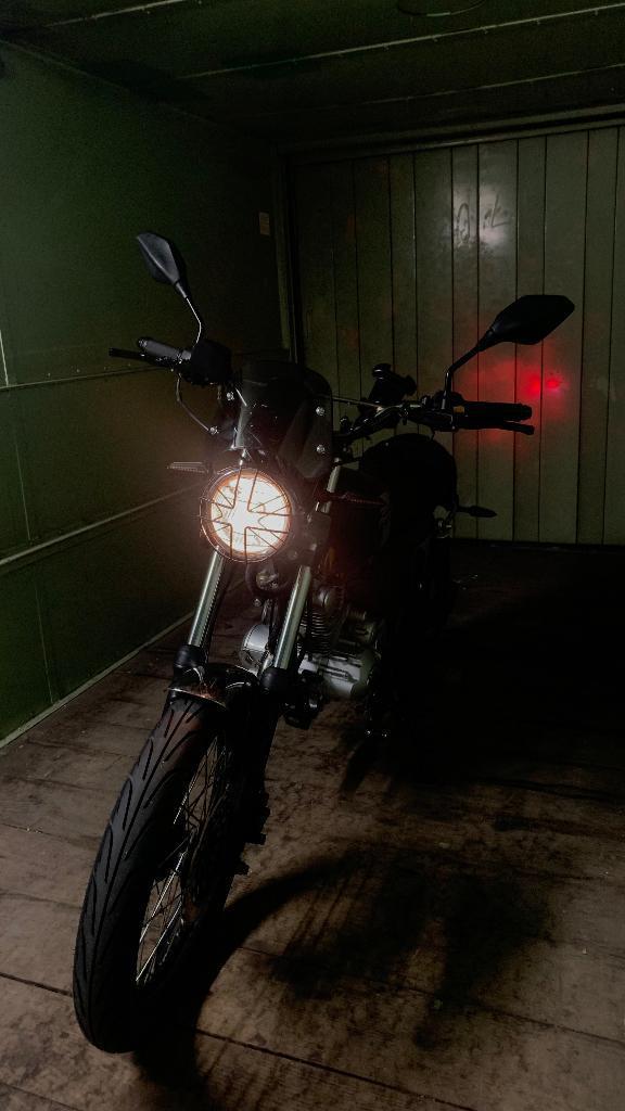 Mash 50cc moto 2T, Motoren, Motoren | Mash, Particulier, Chopper, 12 t/m 35 kW, 2 cilinders