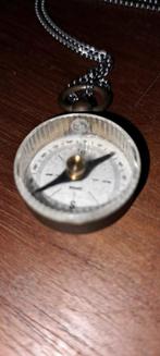 Antiek Duits mini kompas (2,5cm) met zilveren ketting, Autres types, Autres, Enlèvement ou Envoi