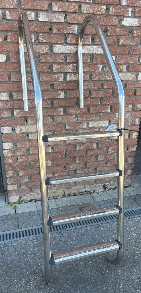 Zwembad Trap - Inox - 4 treden, Tuin en Terras, Zwembad-toebehoren, Gebruikt, Ladder, Ophalen of Verzenden