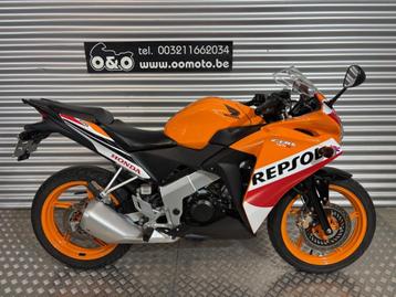 Honda CBR125R Repsol 11KW + Garantie + GRATIS conderhoud! beschikbaar voor biedingen