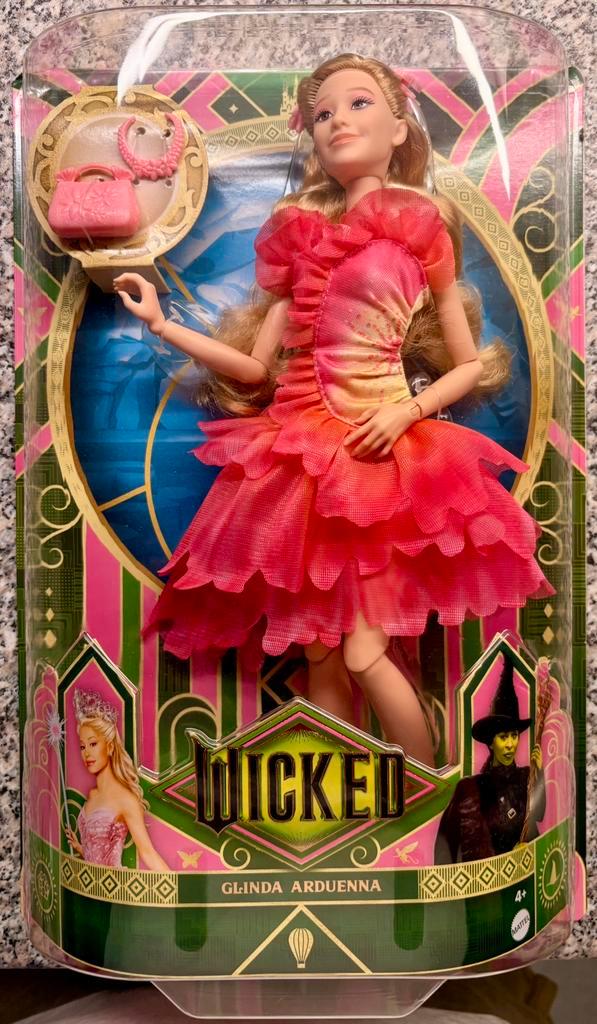Wicked Glinda Arduenna Misprint !, Collections, Poupées, Neuf, Fashion Doll, Enlèvement ou Envoi