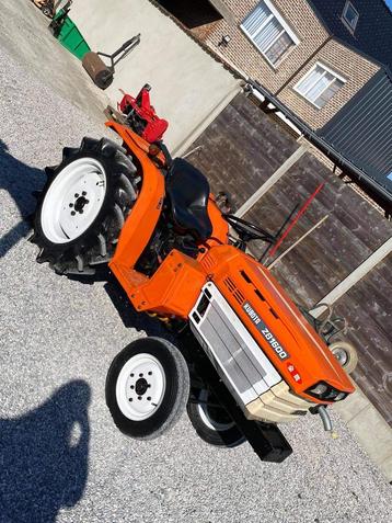 Tractor beschikbaar voor biedingen