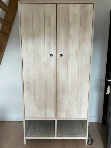 Jeugdslaapkamer beschikbaar voor biedingen