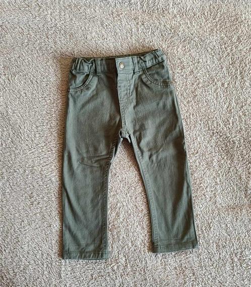 Kinderen - Lange Broek - Kakigroen - 86 - Zeeman - €1,50, Kinderen en Baby's, Babykleding | Maat 86, Gebruikt, Jongetje, Broekje