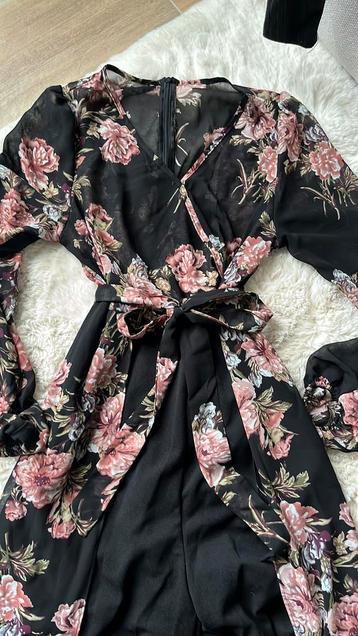 Dameskleding goedkoop - sommige gratis beschikbaar voor biedingen