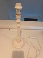 Houten lampenvoet, Ophalen