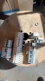 Plons elektriciteitskast/zekeringskast, Doe-het-zelf en Bouw, Ophalen of Verzenden, Nieuw