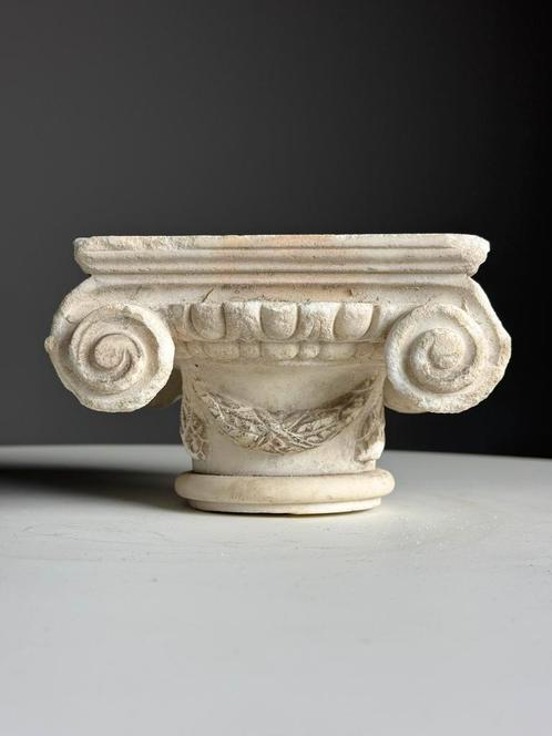 19e eeuwse kleine zuil hand carved marmer, Huis en Inrichting, Woonaccessoires | Zuilen en Pilaren, Zo goed als nieuw, Ophalen