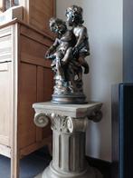Groot Prachtig beeld in resin, afgewerkt in bronslook., Antiek en Kunst, Kunst | Beelden en Houtsnijwerken, Ophalen of Verzenden