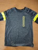 T shirt sport T146/152, Enlèvement ou Envoi, Comme neuf, Garçon ou Fille, Vêtements de sport ou Maillots de bain