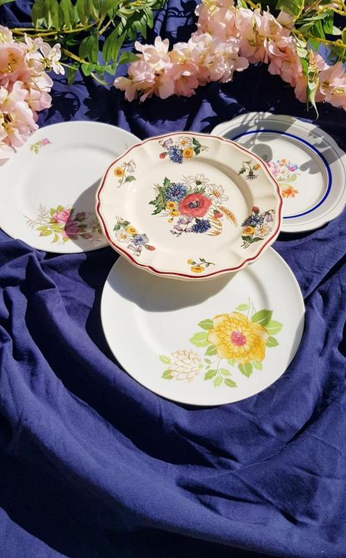 VEEL kleine borden 🌺 vintage met bloemen 🌺, Antiek en Kunst, Antiek | Servies los, Ophalen of Verzenden