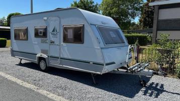 Caravan Eifelland Holiday, Caravans en Kamperen, Ringverwarming, 7 tot 8 meter, Treinzit, Particulier