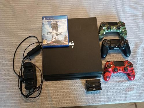 Ps4 pro 1t avec 3 manettes, 3 chargeurs,une sacoche et 1 jeu, Games en Spelcomputers, Spelcomputers | Sony PlayStation 4, Gebruikt