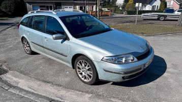 Véhicule endommagé à l'essence Renault Laguna 1.8i | Export, Laguna, Achat, Entreprise, Essence