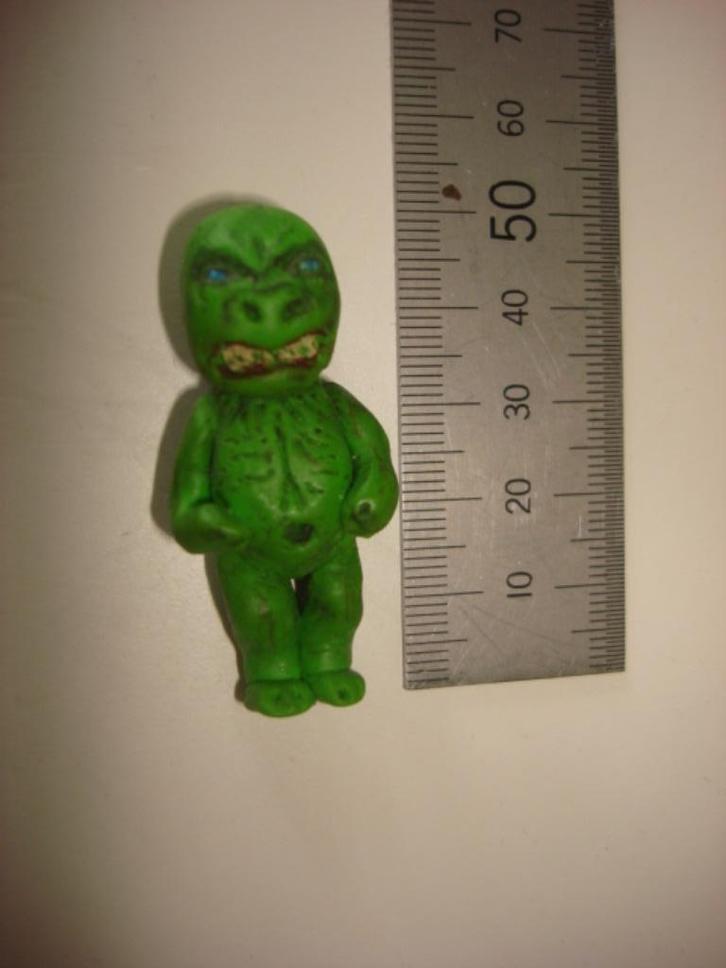 V-figuren (bezoekers) menselijke baby/alien Vintage Rare!!!, Verzamelen, Beelden en Beeldjes, Nieuw, Mens, Ophalen of Verzenden