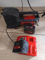 Milwaukee M18 Btp-0 accu waterpomp met 2 5ah batterijen, Ophalen, Zo goed als nieuw