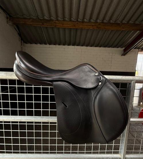 Equipe expression special spring zadel, Dieren en Toebehoren, Paarden en Pony's | Zadels, Gebruikt, Springen, Ophalen of Verzenden