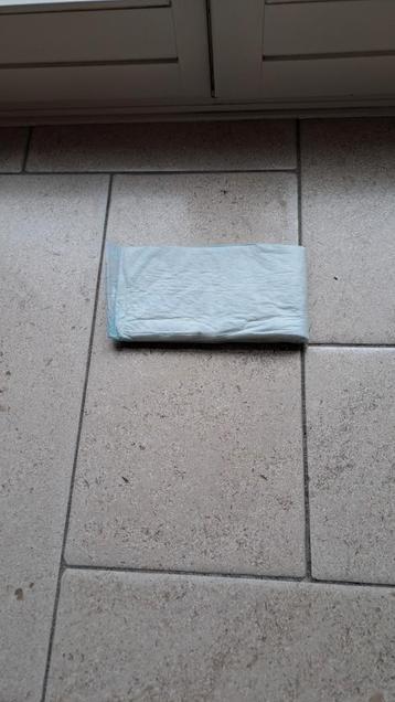 Incontinentieverbanden (luierbroekjes-pampers) beschikbaar voor biedingen