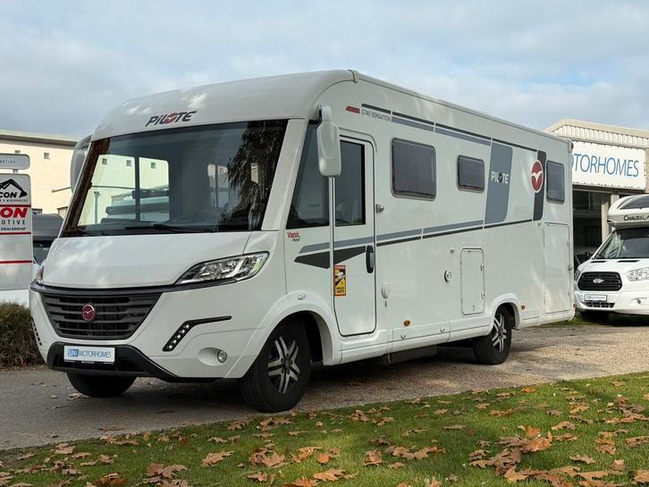 PILOTE G740 SENSATION - TWIN BEDDEN + HEFBED* OPENDEUR*, Caravans en Kamperen, Mobilhomes, Bedrijf, tot en met 5, Integraal, Pilote