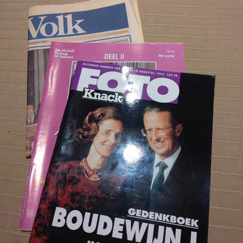 2 magazines + 1 krant 1993: overlijden koning Boudewijn., Verzamelen, Koningshuis en Royalty, Zo goed als nieuw, Ophalen of Verzenden