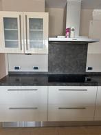 Moderne keuken met bijpassende keukentafel en stoelen, Huis en Inrichting, Ophalen, Gebruikt, Wit