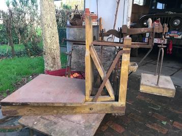 oude antieke bascule / weegschaal beschikbaar voor biedingen