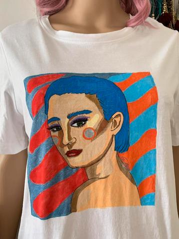 T-shirt met kleurrijk design (one size) NIEUW
