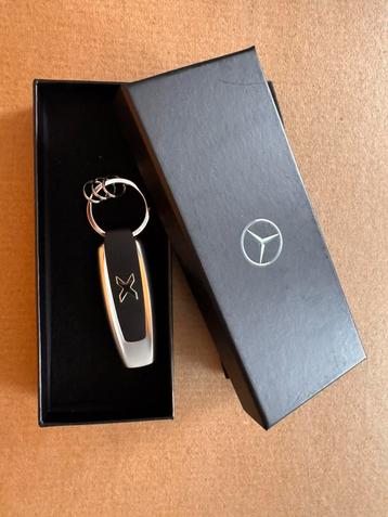 Mercedes X klasse sleutelhanger beschikbaar voor biedingen