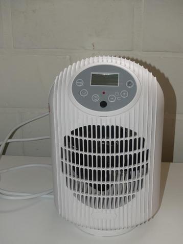 Ventilatorkacheltje met afstandsbediening beschikbaar voor biedingen