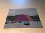 Christo invitatie Mastaba, Ophalen of Verzenden, Zo goed als nieuw, Beeldhouwkunst