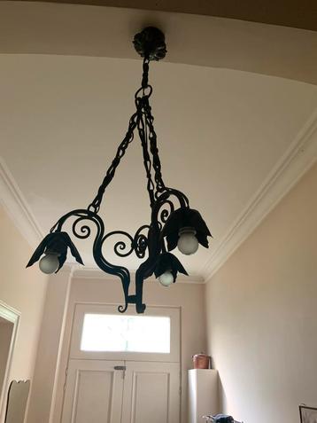 Mooie hanglamp van smeedijzer beschikbaar voor biedingen