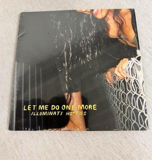 CD - LET ME DO ONE MORE Illuminati Hotties récemment scellé, CD & DVD, CD | Rock, Neuf, dans son emballage, Enlèvement ou Envoi