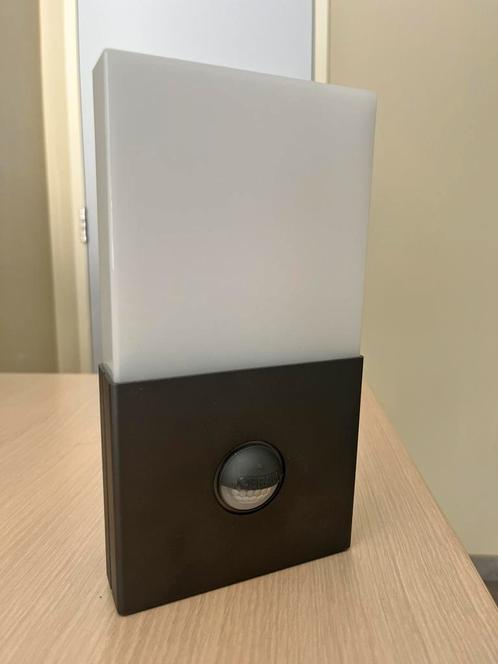 Wandlicht LED bewegingssensor buiten  - nieuw, Huis en Inrichting, Lampen | Wandlampen, Zo goed als nieuw, Ophalen