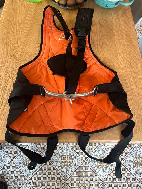 Trapezeharnas Magic Marine maat M, Watersport en Boten, Overige Watersport en Boten, Zo goed als nieuw, Ophalen of Verzenden