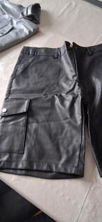 bermuda lederlook mt 32 gay, Ophalen, Zwart