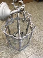 lanterne en fer forgé, Ophalen