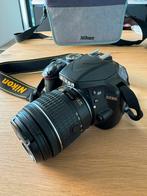 Nikon D3300 - Inclusief 18-55mm lens en accessoires, Ophalen, Zo goed als nieuw, Nikon