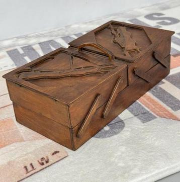 1950 antiek Antieke sieradendoos Hout kist doos met schepen beschikbaar voor biedingen