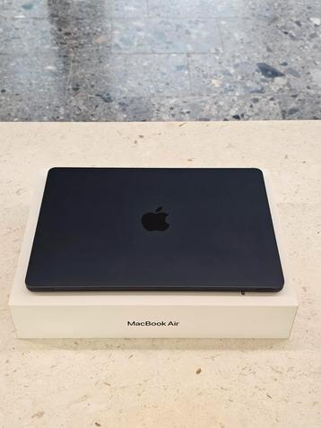 APPLE MACBOOK AIR 13INCH 256GB M3 2024 MIDNIGHT  beschikbaar voor biedingen