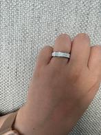 Louis Vuitton Ring -  M68270, Ophalen of Verzenden, Wit, Zo goed als nieuw, Dame of Heer