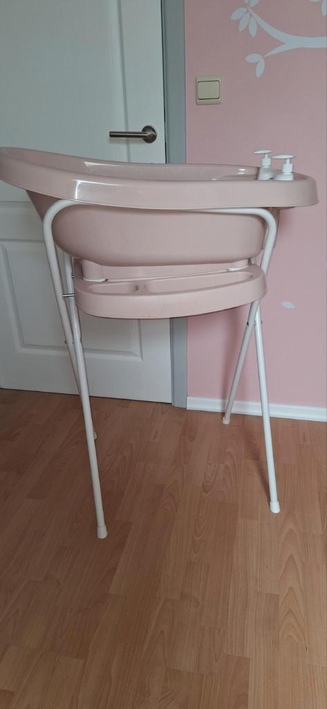 Roze Bébé-jou badkuip, Kinderen en Baby's, Badjes en Verzorging, Zo goed als nieuw, Badje, Bébé-jou, Ophalen of Verzenden