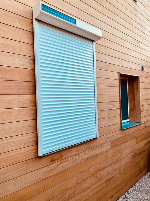 GLOEDNIEUWE voorzet rolluik Solar, Doe-het-zelf en Bouw, Rolluiken, Nieuw, Minder dan 100 cm, 100 tot 150 cm, Wit, Ophalen