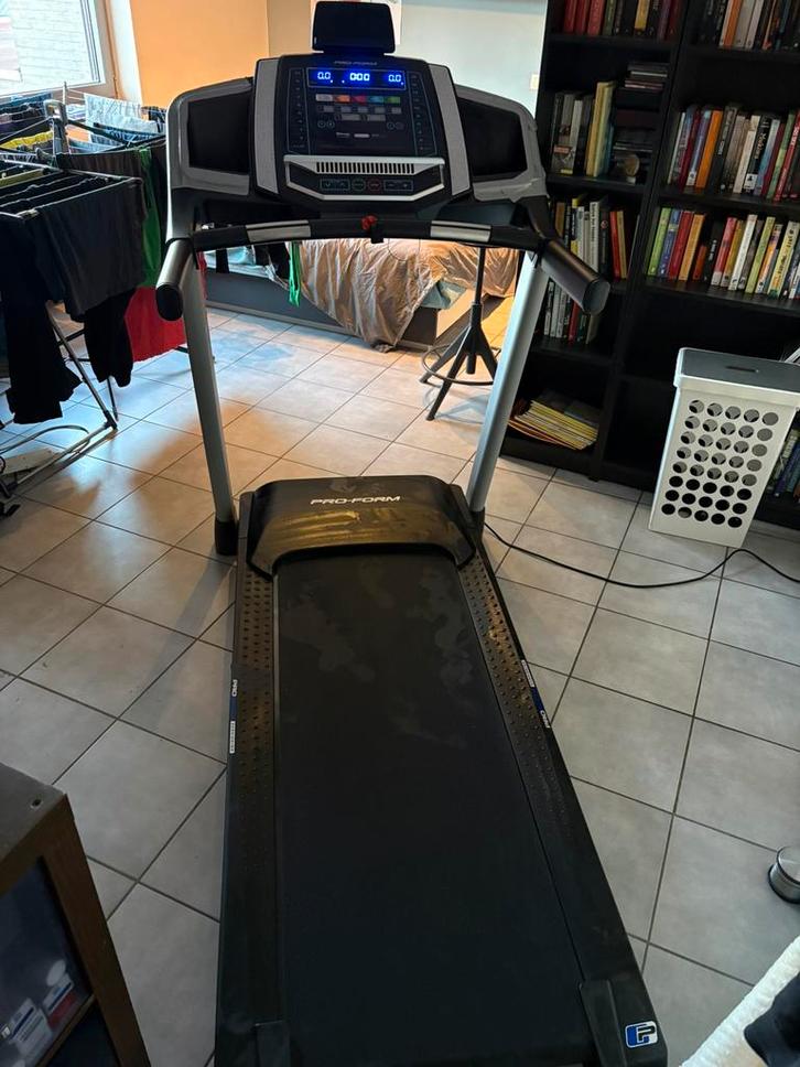 Tapis de course Proform Endurance S7.5, Sports & Fitness, Appareils de fitness, Comme neuf, Tapis roulant, Jambes, Enlèvement