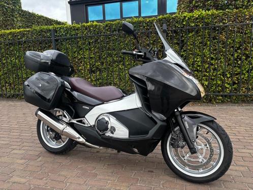 Honda Integra 700  ""automatic"", Motoren, Motoren | Honda, Bedrijf, Toermotor, meer dan 35 kW, 2 cilinders, Motorrijbewijs A