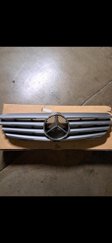 Calandre mercedes classe CLK w209 NEUVE  beschikbaar voor biedingen