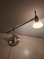 Mooi bureaulampje, Ophalen