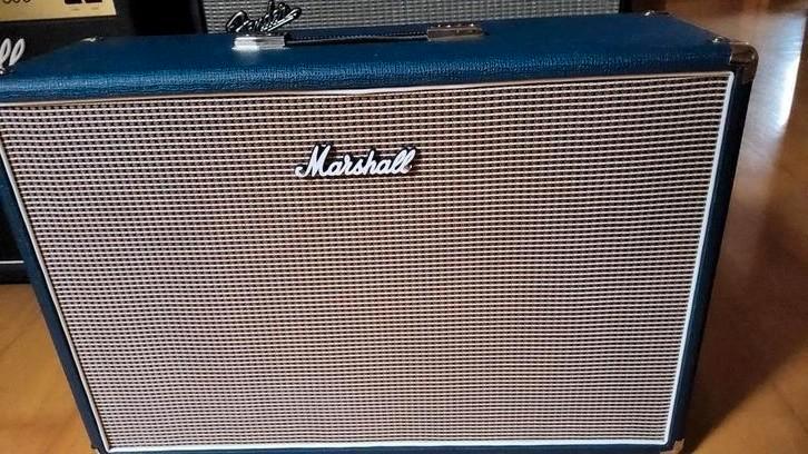 amp cab celestion v30 made in UK marshall/subzero zga nieuw, Muziek en Instrumenten, Behuizingen en Koffers, Zo goed als nieuw