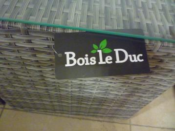 2 NIEUWE bijzettafeltjes wicker met glazen blad, Tuin en Terras, Ophalen, Nieuw