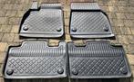4 rubberen automatten Tesla Y, zo goed als nieuw + koffermat, Enlèvement, Comme neuf